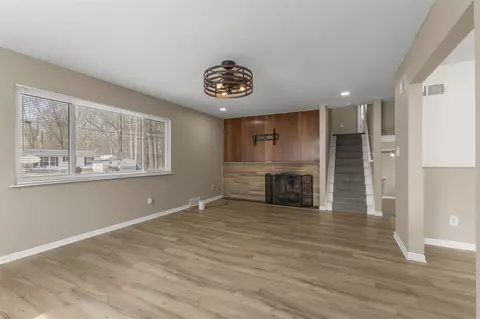 Living - 16200 Middlebelt, Romulus, MI 48174 photo 5 of 8