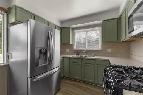 Kitchen - 16200 Middlebelt, Romulus, MI 48174 photo 3 of 3