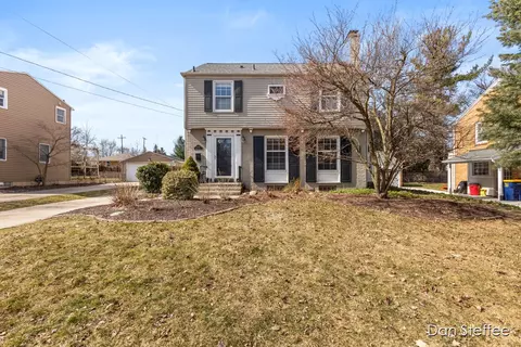 1547 Groton, East Grand Rapids, MI 49506