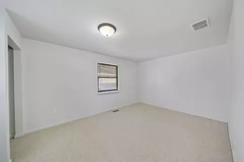 Bedroom - 623 Gilbert St, Jackson, MI 49202 photo 5 of 6