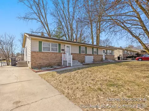 2180 Burton, Wyoming, MI 49519
