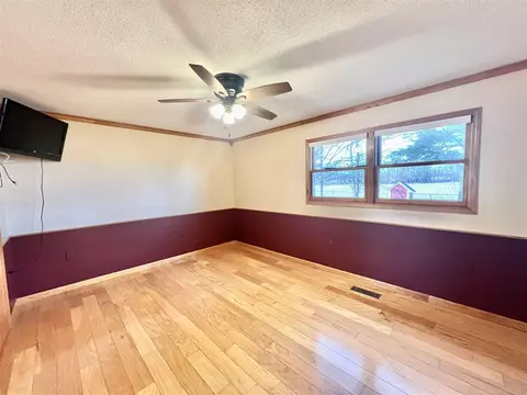 Bedroom - 13080 Hudson, Hudson, MI 49247 photo 2 of 6