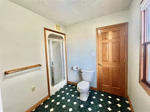 Bath - 13080 Hudson, Hudson, MI 49247 photo 1 of 10