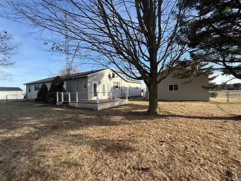 Exterior - 13080 Hudson, Hudson, MI 49247 photo 8 of 18