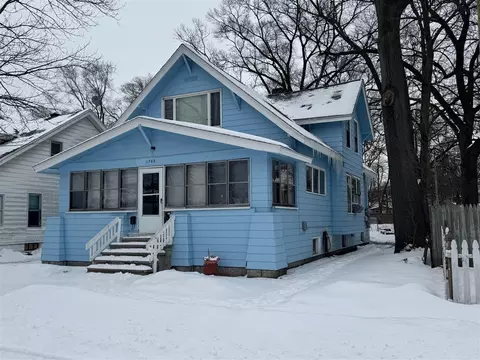 1702 Smith, Muskegon, MI 49442