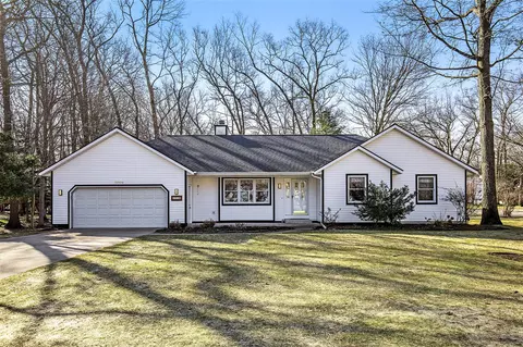15530 Thornapple, Grand Haven, MI 49417