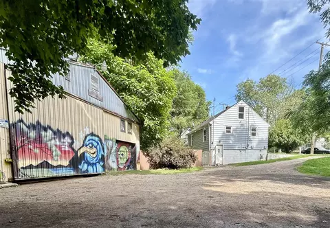 210 Fifth, Three Rivers, MI 49093