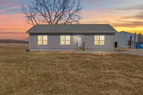 10751 S Edon, Camden, MI 49232