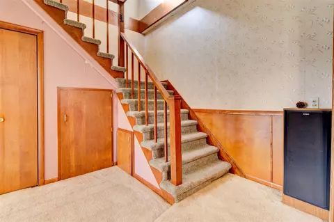 Entry Way - 1836 142nd, Dorr, MI 49323 photo 5 of 7