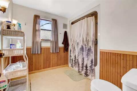Bath - 1836 142nd, Dorr, MI 49323 photo 1 of 3