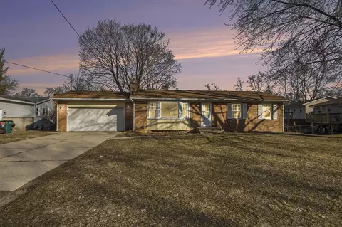 5243 Blaine, Kentwood, MI 49508
