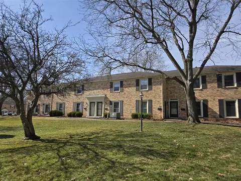 2472 Abbington, Grand Rapids, MI 49506