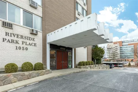1050 Wall St #7C, Ann Arbor, MI 48105