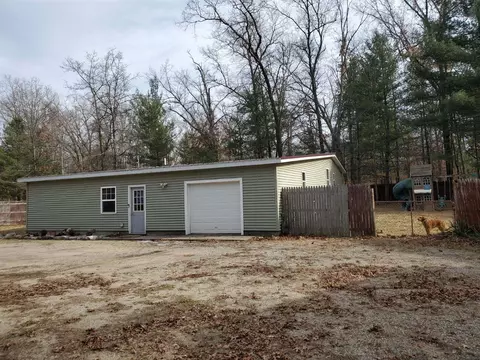 7975 N Paepke, Howard City, MI 49329