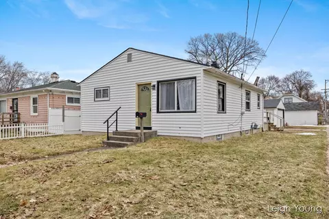 956 Merrill, Grand Rapids, MI 49503