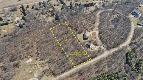 17 Highfield, Three Rivers, MI 49093