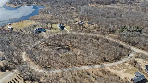 9 Highfield, Three Rivers, MI 49093 photo 2