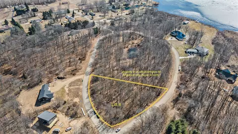 8 Highfield, Three Rivers, MI 49093