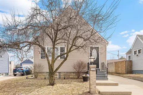 105 Myrlice, Jackson, MI 49203 photo 3