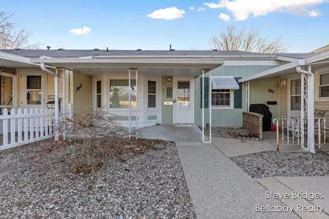 621 Carriage, Jenison, MI 49428