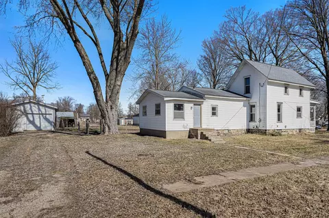 325 S Elizabeth, Bellevue, MI 49021