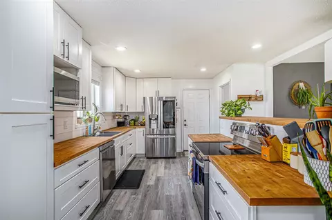 Kitchen - 674 Booth, Bronson, MI 49028 photo 1 of 2