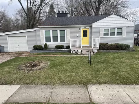 48 Court, Pontiac, MI 48342
