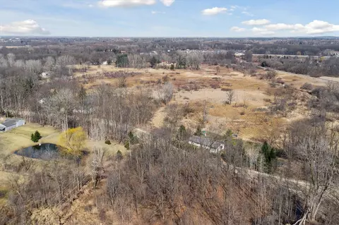 View/Area - 2209 Beck, Howell, MI 48843 photo 5 of 9