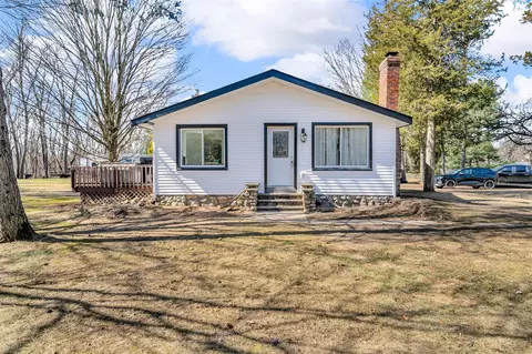 1181 Harvey Lk, Highland, MI 48356