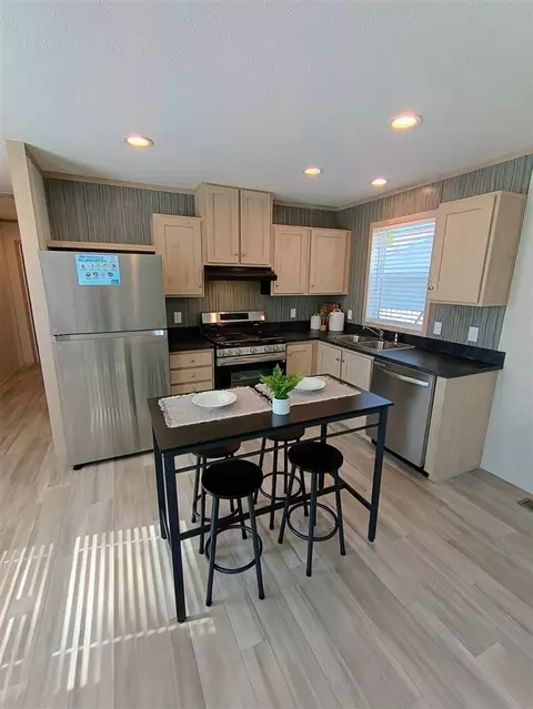 394 12th, Plainwell, MI 49080 photo 2