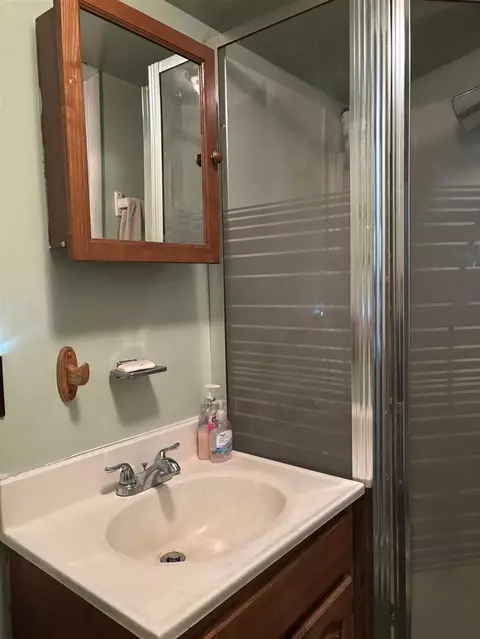 Bath - 315 W Ganson, Jackson, MI 49201 photo 2 of 3