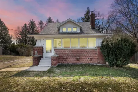 2114 E G, Kalamazoo, MI 49004