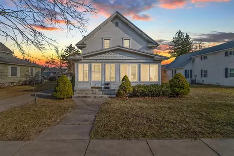 45 W Bacon, Hillsdale, MI 49242
