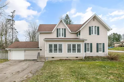 415 E York, Cassopolis, MI 49031