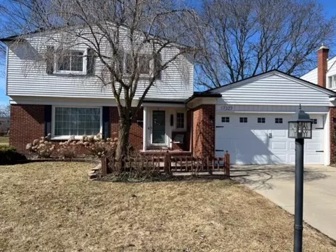 17327 Stamwich, Livonia, MI 48152