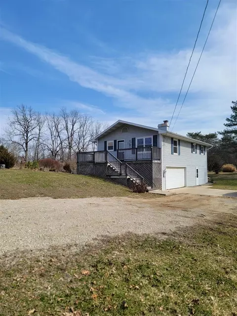 1030 N 33rd, Galesburg, MI 49053