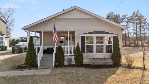 188 E Ann Arbor, Plymouth, MI 48170