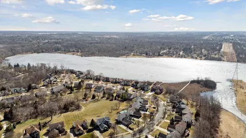 View/Area - 2086 Cliffside, Wixom, MI 48393 photo 7 of 7