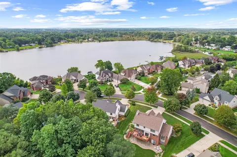View/Area - 2086 Cliffside, Wixom, MI 48393 photo 2 of 7