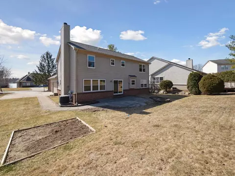 Exterior - 2086 Cliffside, Wixom, MI 48393 photo 5 of 7