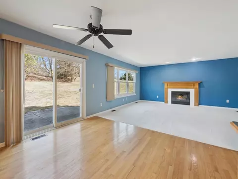 Living - 2086 Cliffside, Wixom, MI 48393 photo 5 of 5