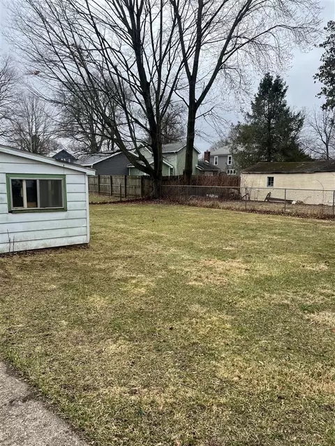 Exterior - 218 E Walnut, Albion, MI 49224 photo 5 of 5