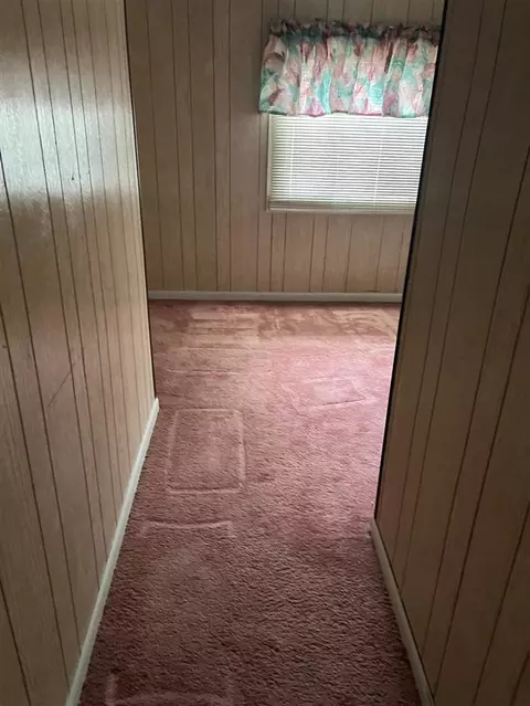 Entry Way - 218 E Walnut, Albion, MI 49224 photo 1 of 1