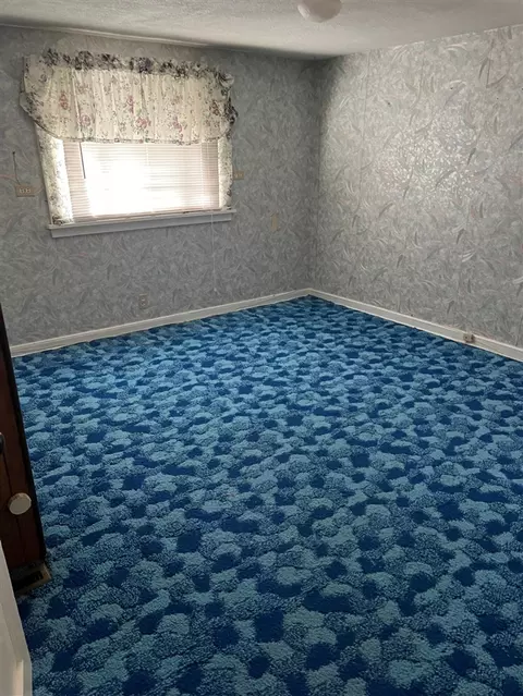 Bedroom - 218 E Walnut, Albion, MI 49224 photo 2 of 3