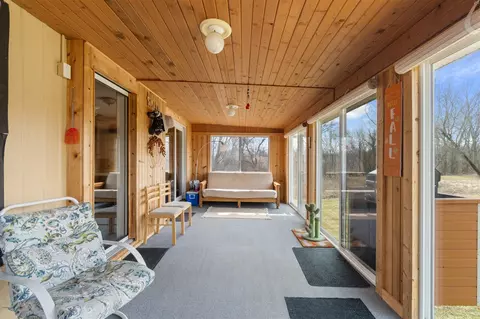 7426 Cooper, Jackson, MI 49201 photo 11