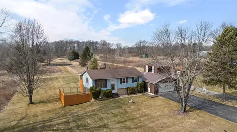 7426 Cooper, Jackson, MI 49201