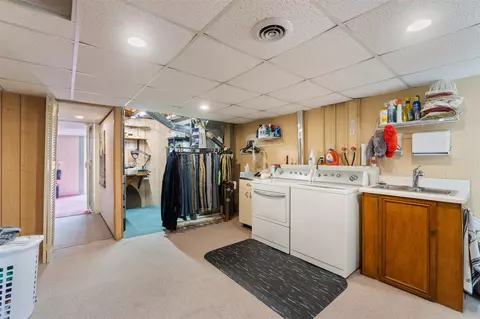 7426 Cooper, Jackson, MI 49201 photo 24