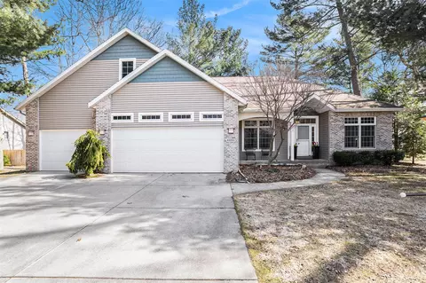 6860 Wintergreen, Fruitport, MI 49415