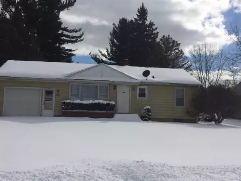 3402 Parchmount, Kalamazoo, MI 49004