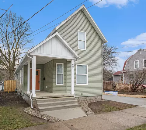 609 Lincoln, Grand Rapids, MI 49504